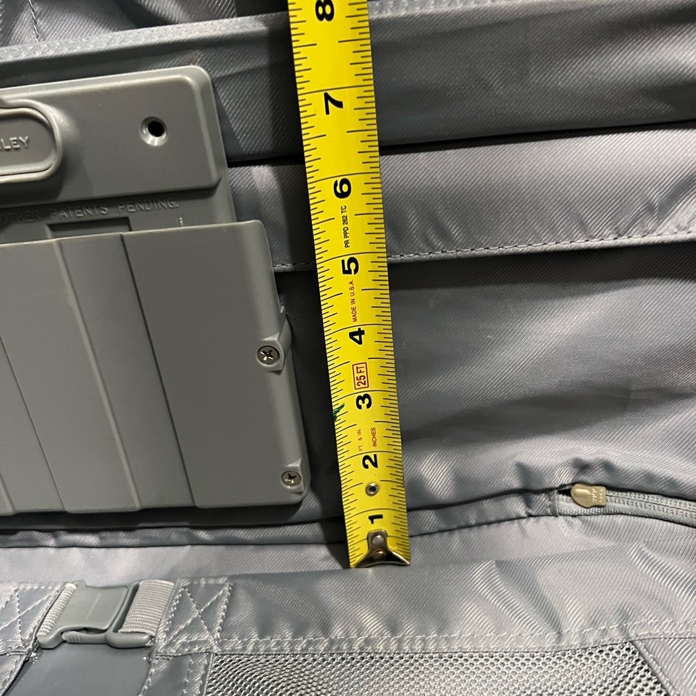 Briggs & Riley Sleek Black Suitcase - Picture 17 of 17